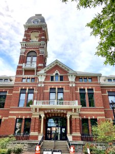 Campbell County Courthouse, York Street, Newport, KY 