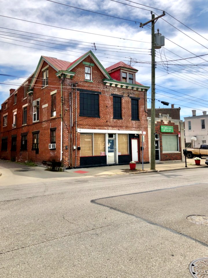 Newport Mineral Water Company Building, 6th Street, Newpor… 