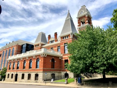 Campbell County Courthouse, York Street, Newport, KY 
