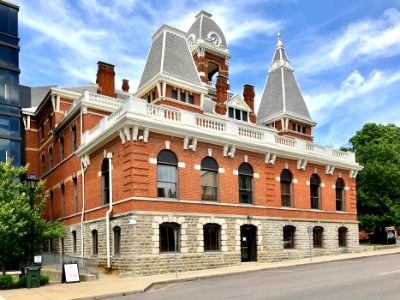 Campbell County Courthouse, York Street, Newport, KY 