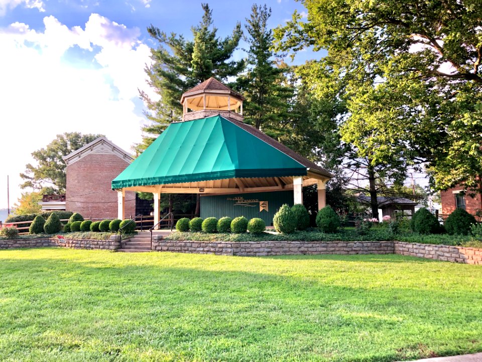 New Richmond Bandstand On The River, Front Street, New Ric… 