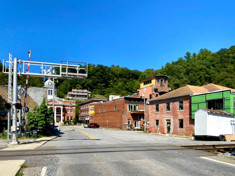 Baileys Branch Road, Marshall, NC 