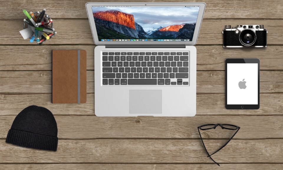 Digital laptop screen mock