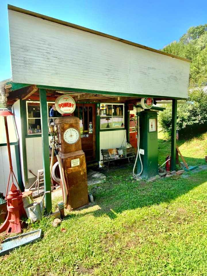 Barnard Road, Walnut, NC 