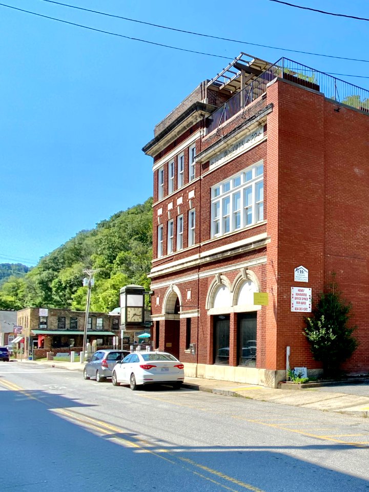 Bank of French Broad Building, Marshall, NC 