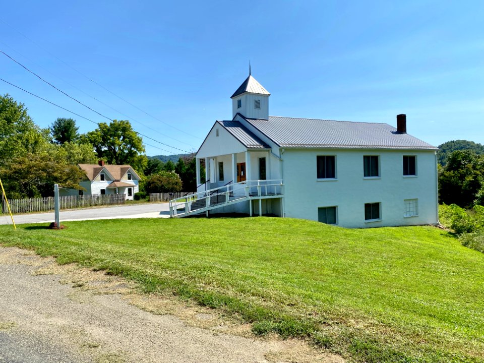 Walnut Freewill Baptist Church, School Drive, Walnut, NC 