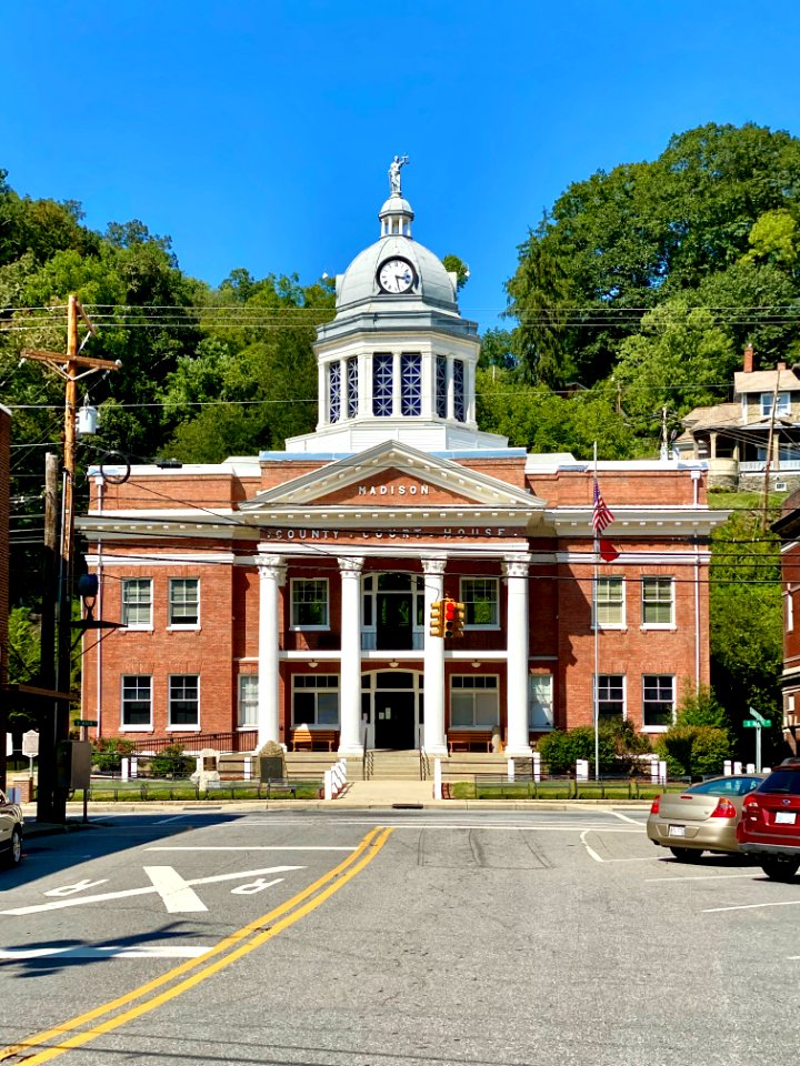 Madison County Courthouse, Marshall, NC 