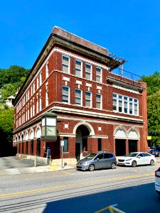 Bank of French Broad Building, Marshall, NC photo
