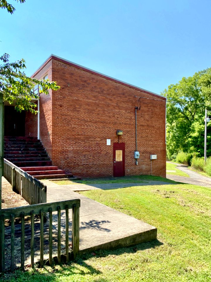 Walnut Community Center (Walnut School Annex), School Road… 