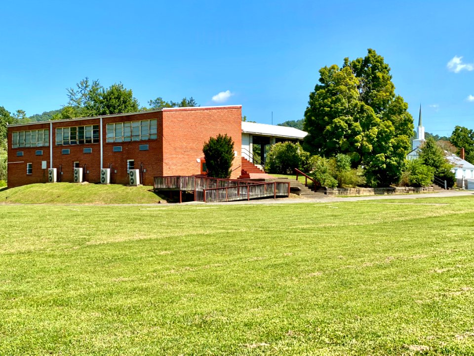 Walnut Community Center (Walnut School Annex), School Road… 