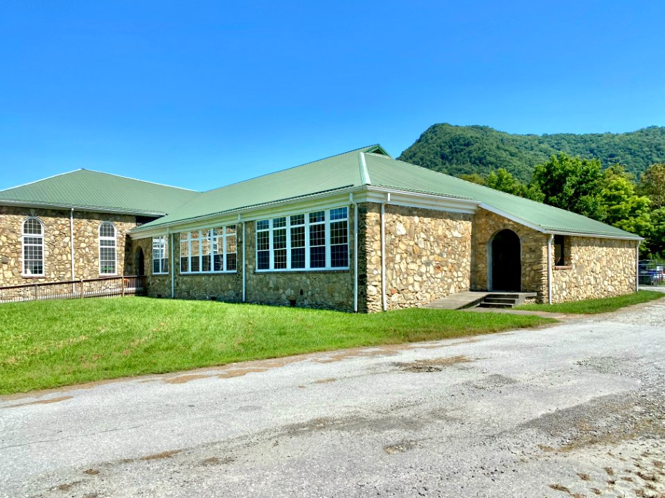 Old Spring Creek School, Spring Creek, NC 