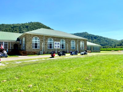 Old Spring Creek School, Spring Creek, NC 