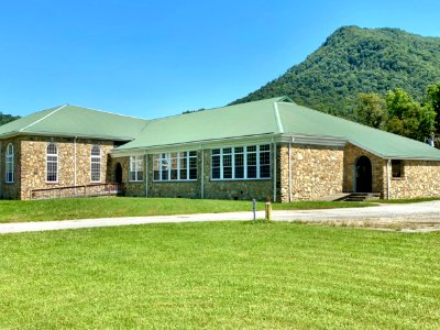 Old Spring Creek School, Spring Creek, NC 