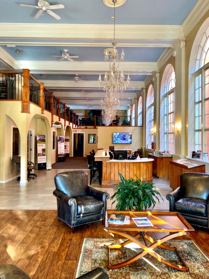 Citizens Bank and Trust Company Building, Waynesville, NC 
