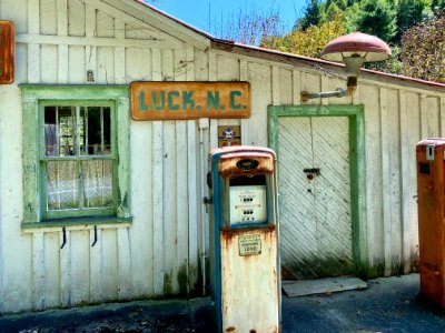 Pink J. Plemmons Grocery and Feed Store, North Carolina St… 