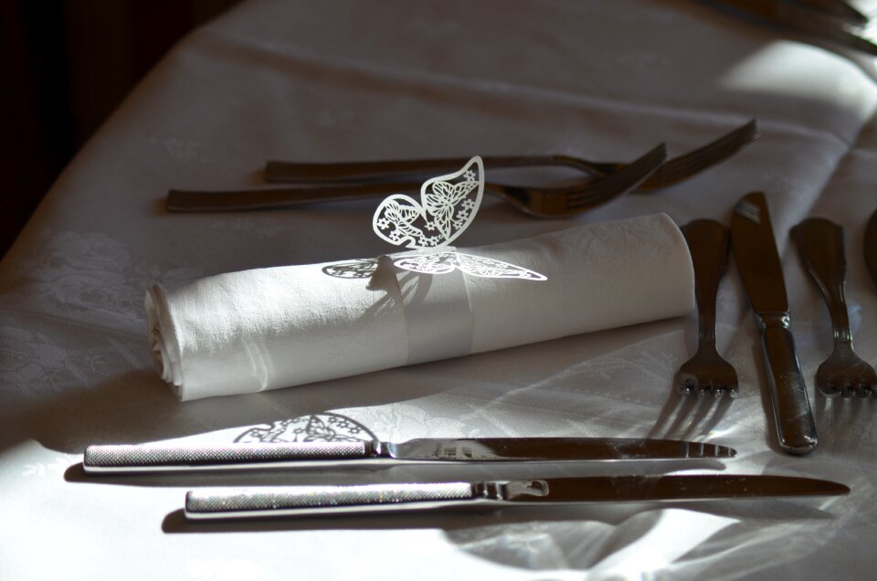 Wedding event knives