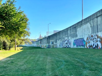 Interstate Retaining Wall, Goebel Park, Mainstrasse Villag… 