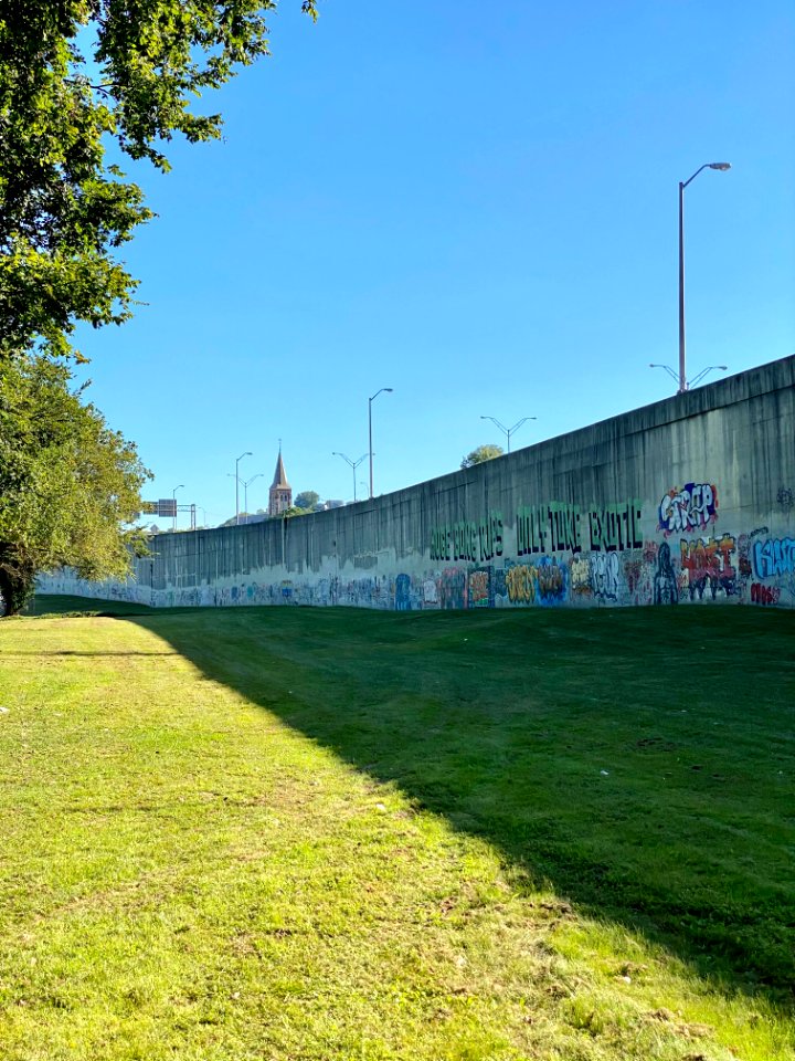 Interstate Retaining Wall, Goebel Park, Mainstrasse Villag… 