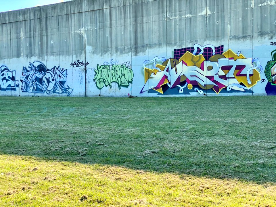 Interstate Retaining Wall Graffiti, Goebel Park, Mainstras… 