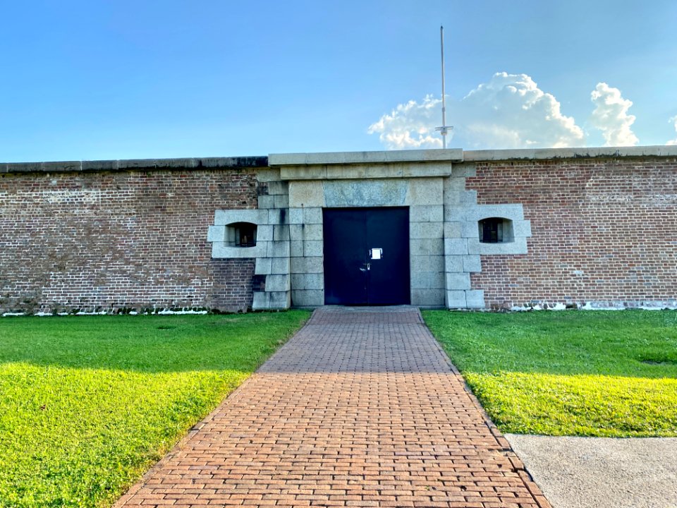 Sally Port, Fort Moultrie, Middle Street, Sullivan’s Islan… 