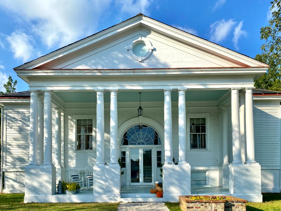 Fort Moultrie Post Exchange, Middle Street, Sullivan’s Isl… 
