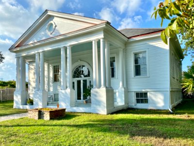 Fort Moultrie Post Exchange, Middle Street, Sullivan’s Isl… 