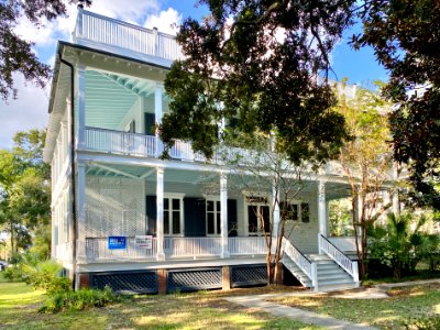 Fort Moultrie Senior Officer’s Quarters, Ion Avenue, Sulli… 