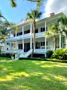 Fort Moultrie Senior Officer’s Quarters, Ion Avenue, Sulli… photo