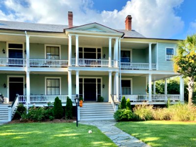Fort Moultrie Bachelor Officer’s Quarters, Ion Avenue, Sul… 