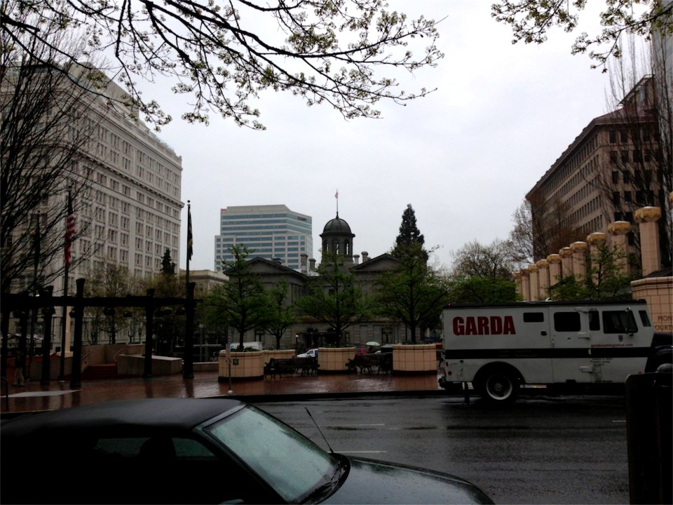 Pioneer Courthouse Square 