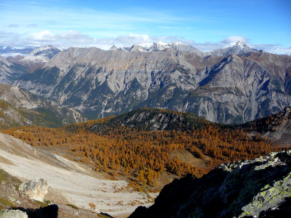 La Ramette, en bas. Au loin, le Mont Chaberton, avec un nu… 