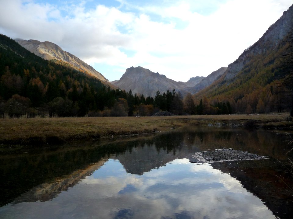Hameau du Lauzet, Plan de la Loubière, torrent de Bouchous… 