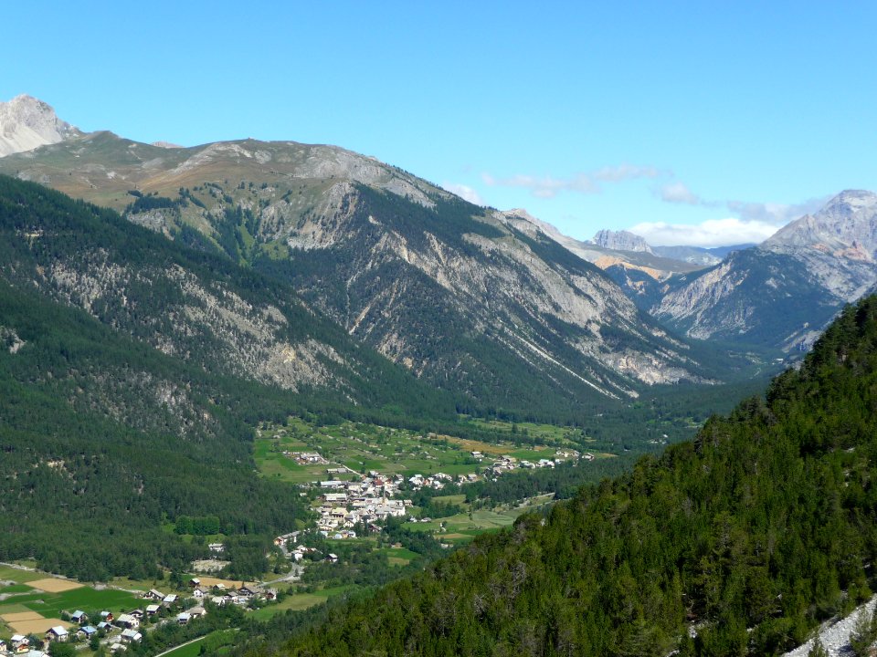 Le Rosier depuis les lacets du Col de Montgenèvre 