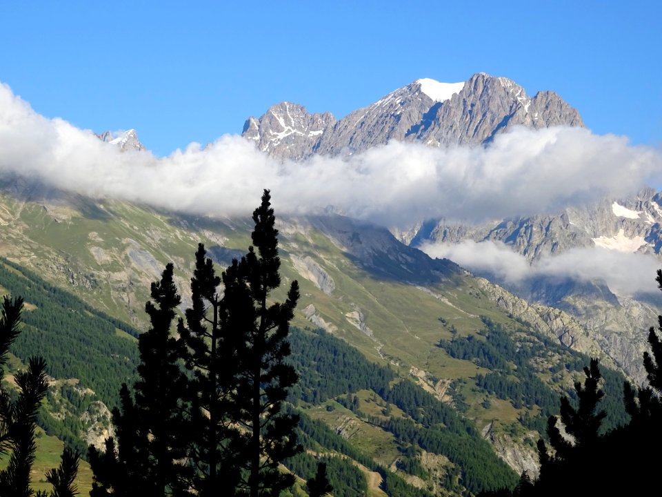 Le Pic Sans Nom et le Mont Pelvoux 