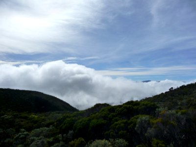 Les nuages sont déjà à l'attaque et recouvriront bientôt t… photo