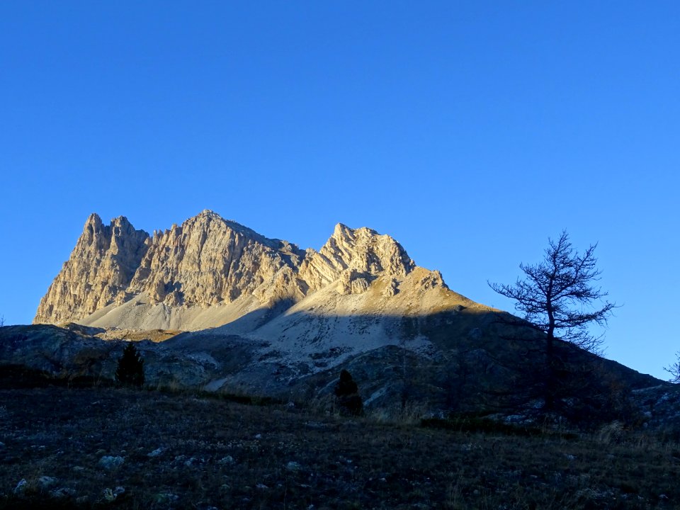 Le Grand Séru et le Petit Séru dans la lumière du soir 