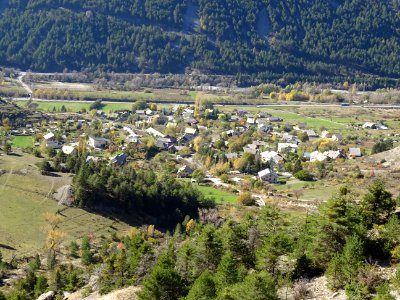 Les Gyllis, les Bruns, deux hameaux de la Roche-de-Rame 