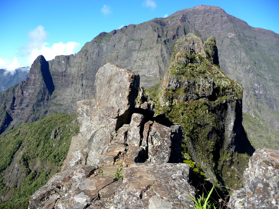 Sur l'arête des Trois Salazes, ce passage mesure à peine 1… 