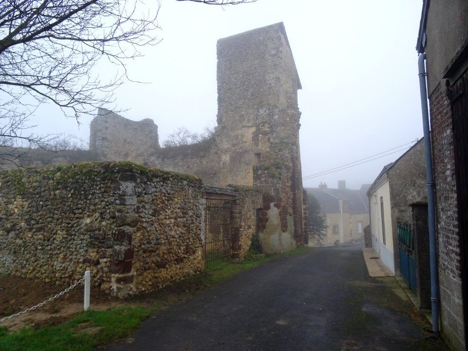 Ruines du château de Mondoubleau, Loir-et-Cher 