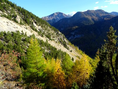 Plongée vers la vallée de la Clarée 