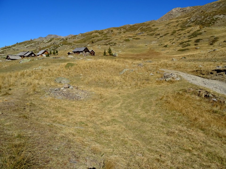 Chalets autour du refuge de Ricou 