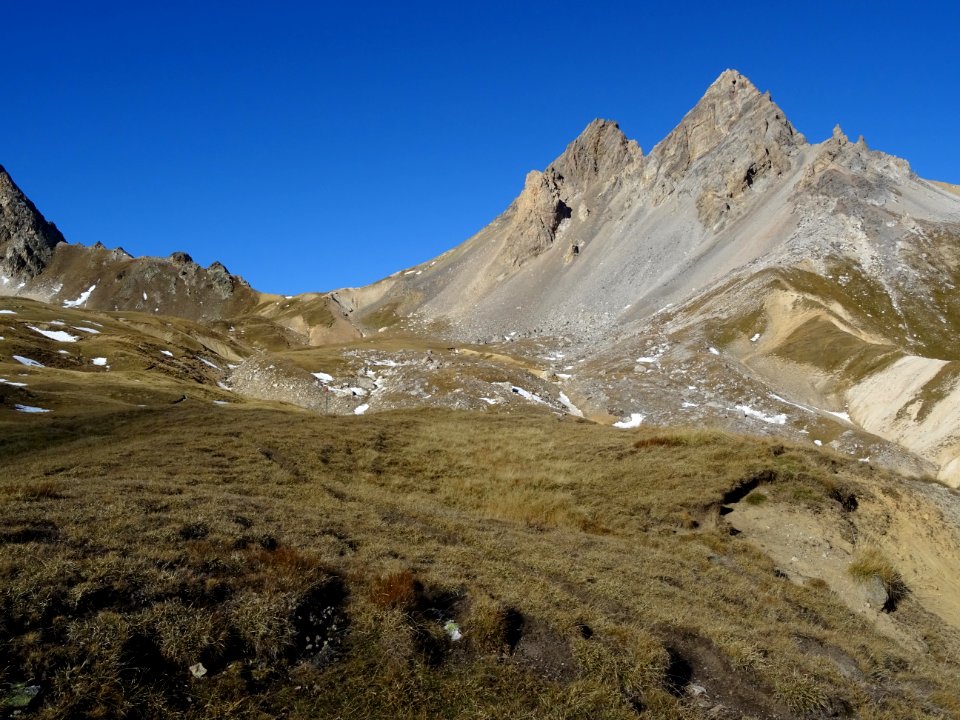 Col du Vallon, versant sud et les Tours du Vallon 