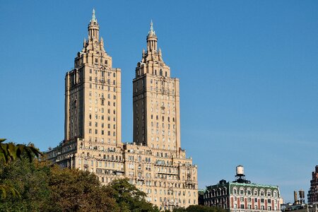 New york building central park