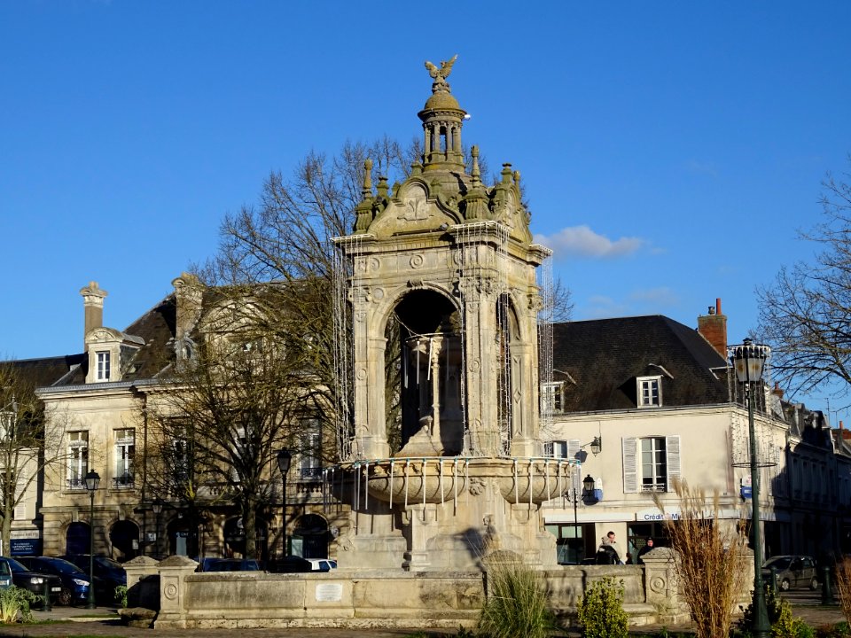 Fontaine monumentale, Châteaudun, Eure-et-Loir 