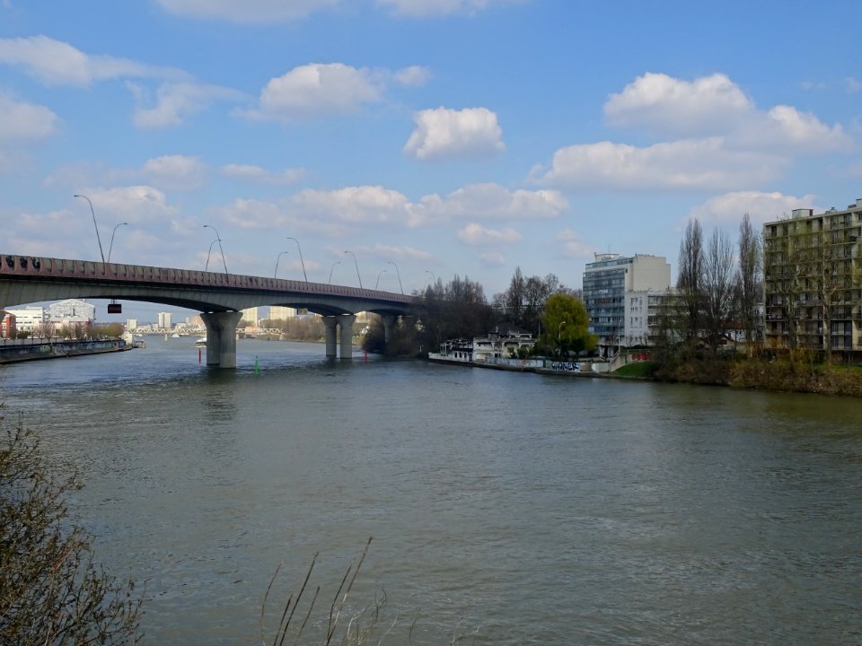 Pont au dessus de la Seine, Vitry-sur-Seine, Val-de-Marne 