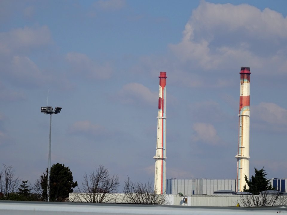 Deux cheminées EDF de Vitry-sur-Seine, Val-de-Marne 