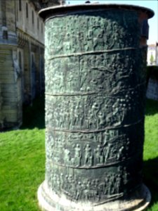 Colonne de bronze, Château de Saint Germain-en-Laye, Yveli… 