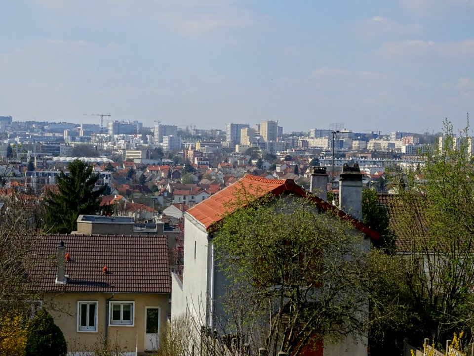 Vue sur les toits, depuis le haut de Cachan, Hauts-de-Sein… 