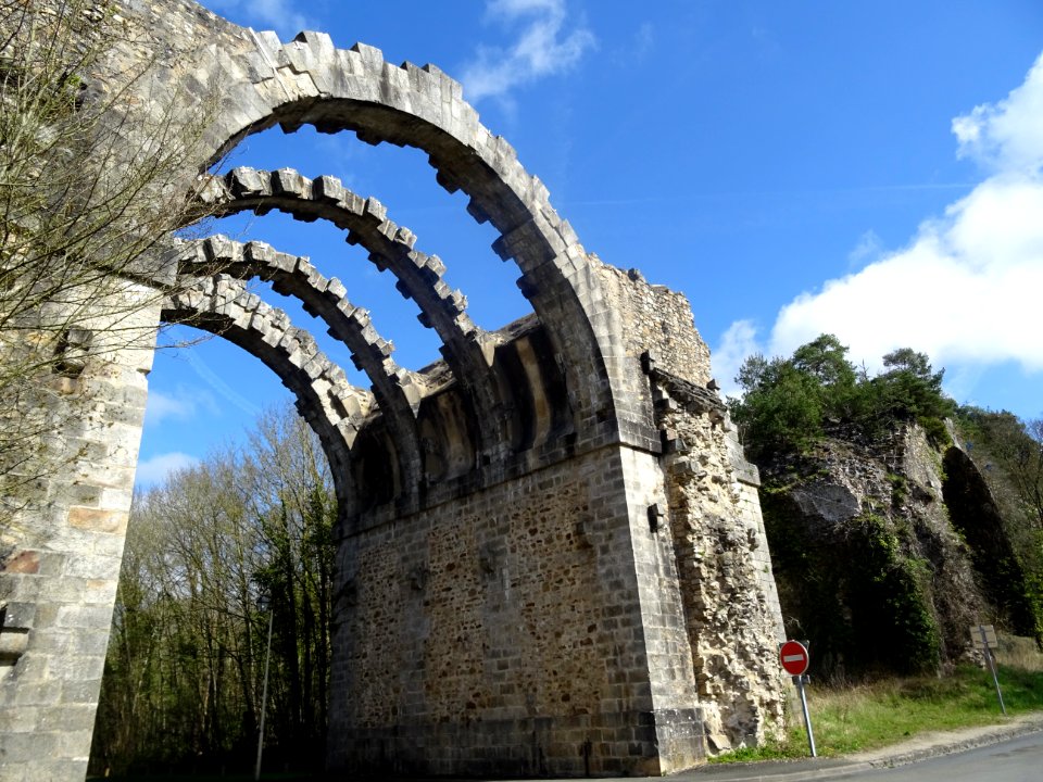 Aqueduc de Maintenon, ouvrage d'art inachevé, commandé par… 