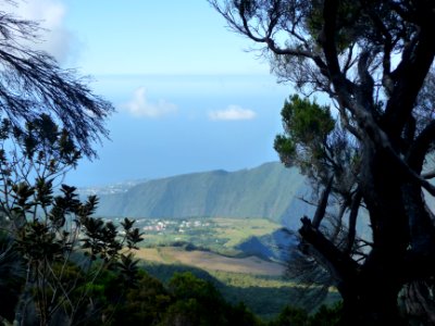 Vue vers Grand Coude et l'Océan Indien 